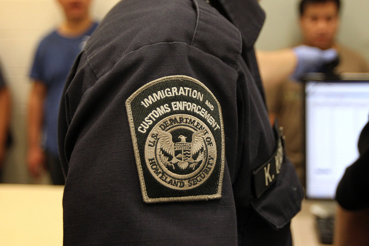 Canadian in ICE facility dies of COVID-19 days before
deportation 1