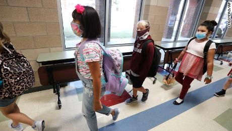 How to tell if your child is sick from Covid-19, based on
pediatricians' advice 1