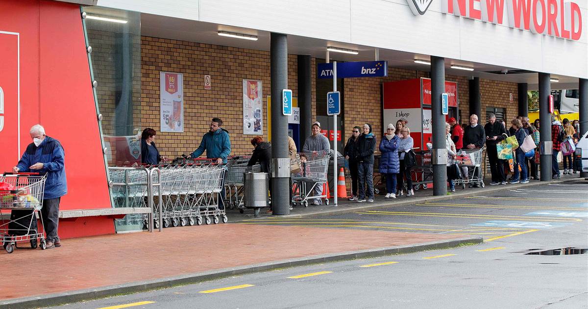 New Zealand had beaten COVID-19, but now its biggest city is
back in lockdown 1