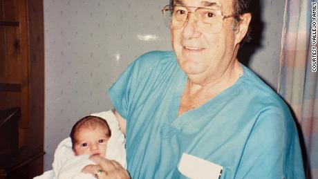 Father and son doctors die of coronavirus weeks apart after
being hospitalized 1