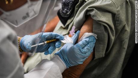 Experts call for independent commission separate from FDA to
review Covid-19 vaccines 1