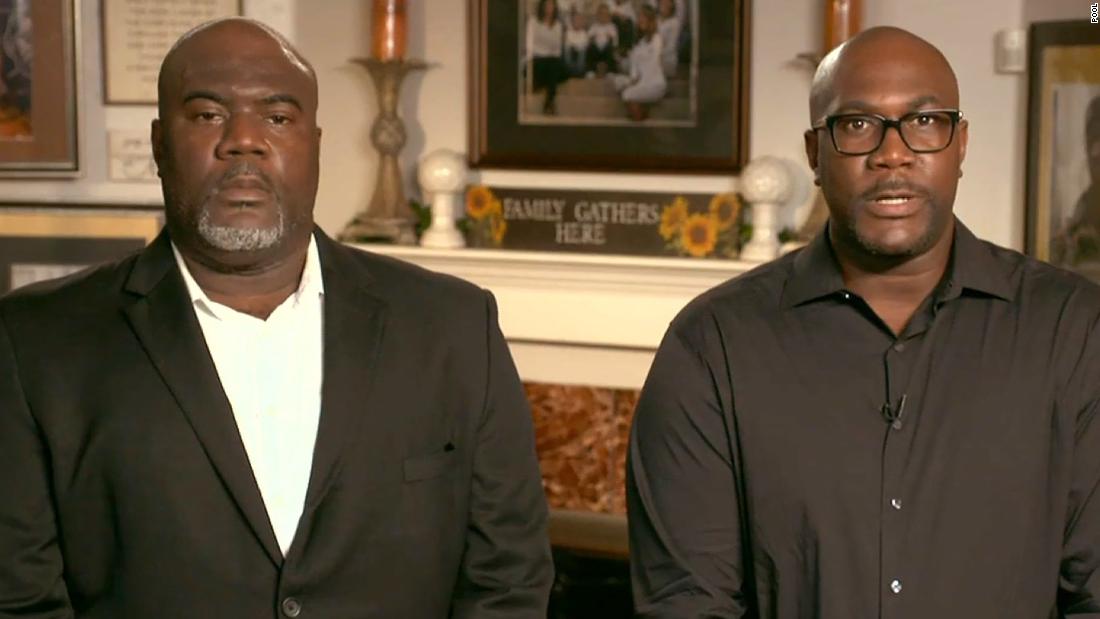 Watch George Floyd's family lead moment of silence 1