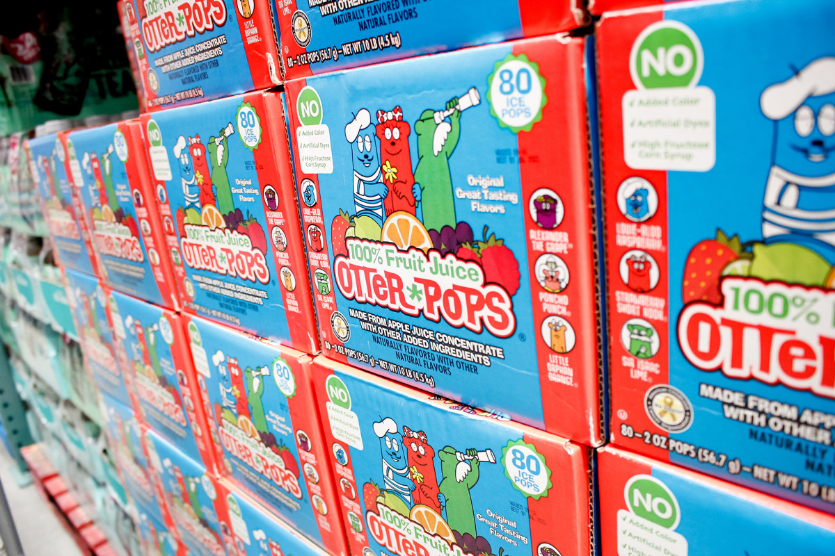 Otter Pops faces backlash after walking back offer to donate
to BLM protesters 1