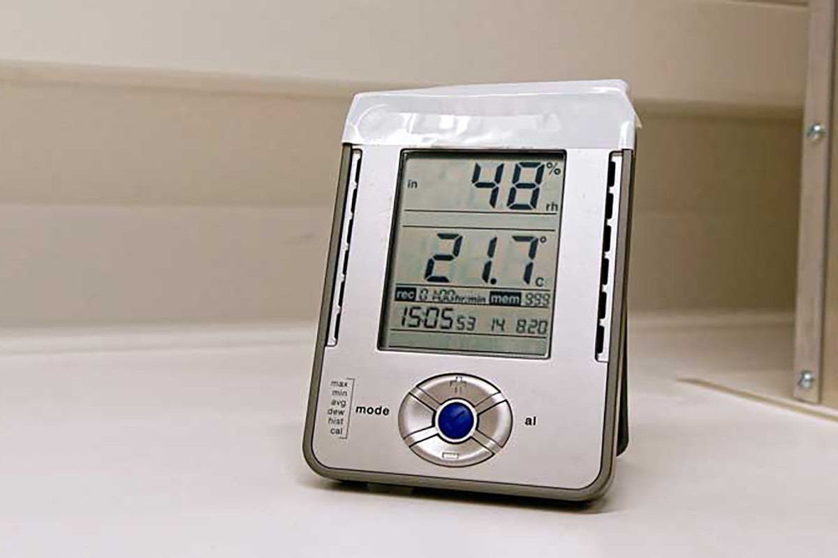 Air-conditioned rooms help spread COVID-19, research
shows 1