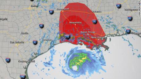 Covid-19 adds extra headache to Hurricane Laura
evacuations 1