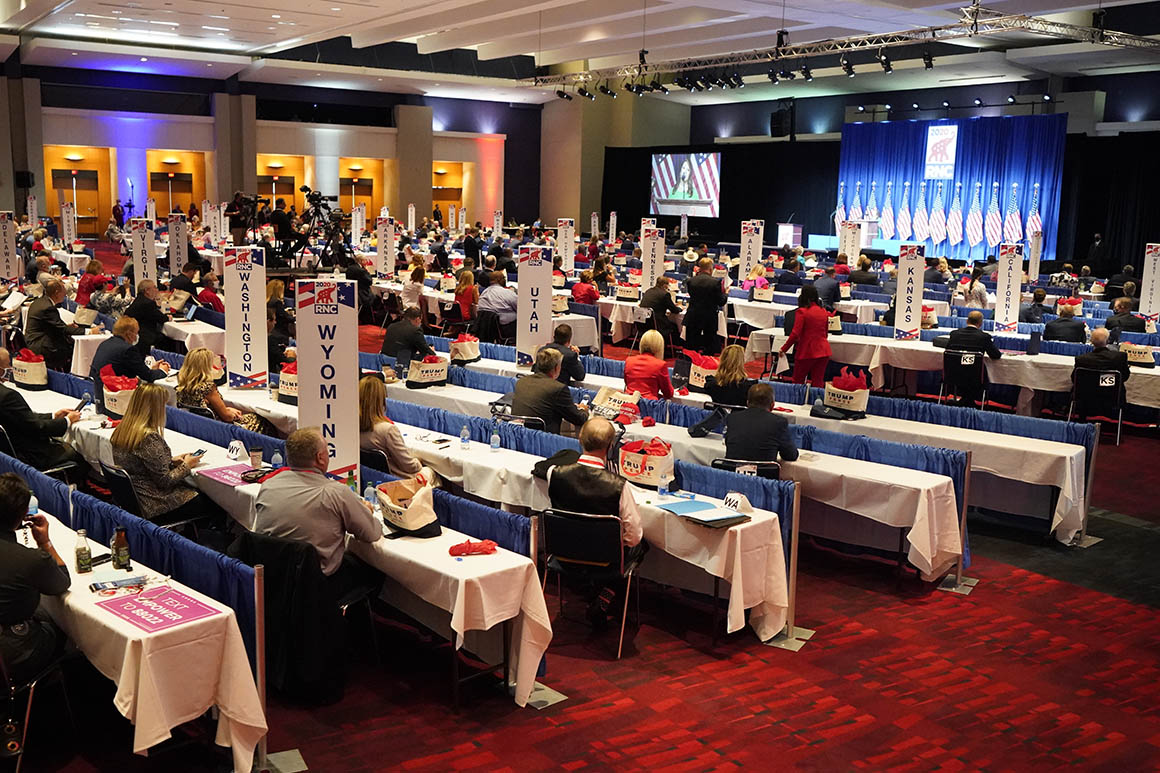 Four people at Republican convention in Charlotte test
positive for Covid-19 1