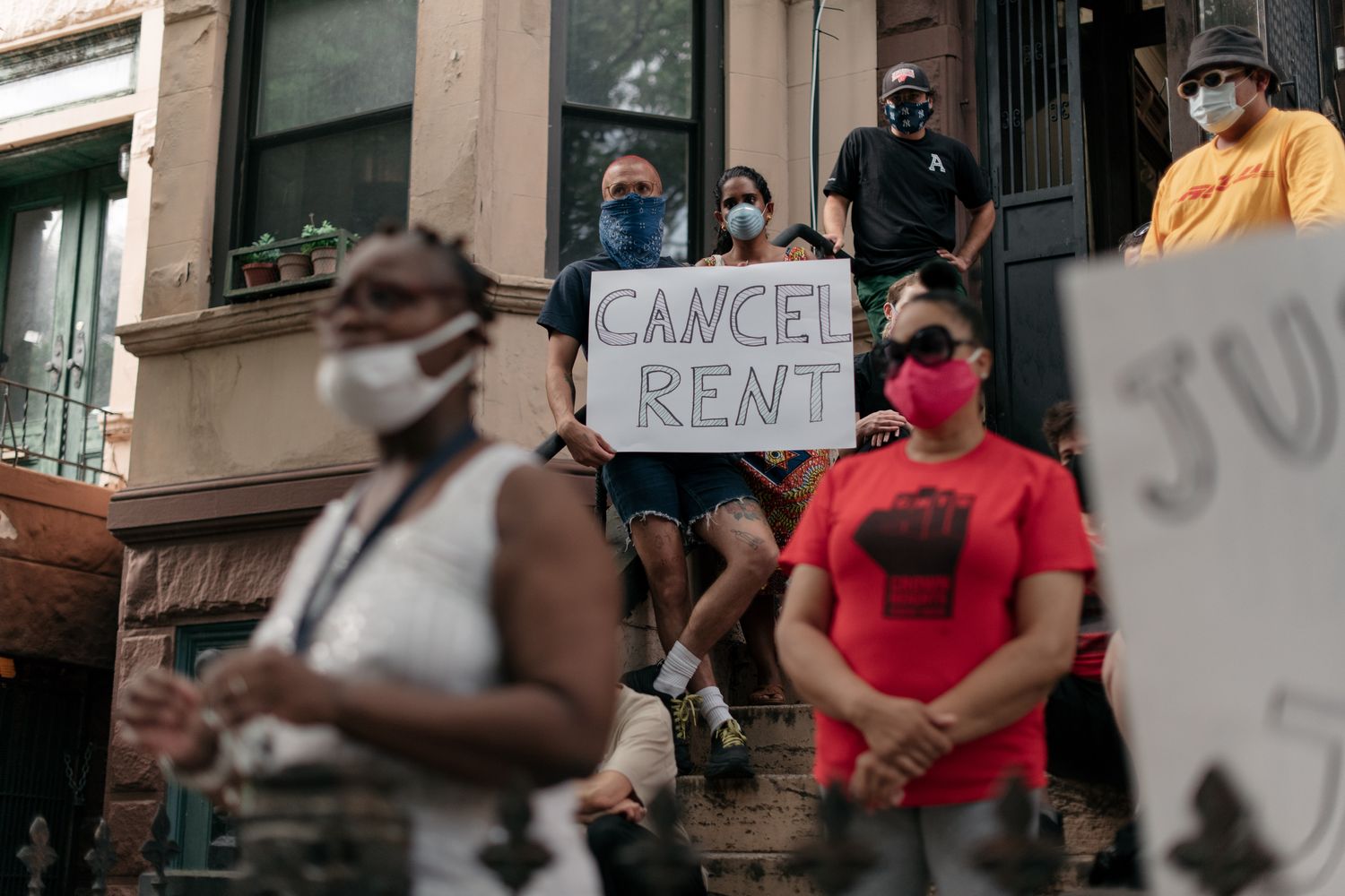 Coronavirus relief favors white households, leaving many
people of color at risk of being evicted 1