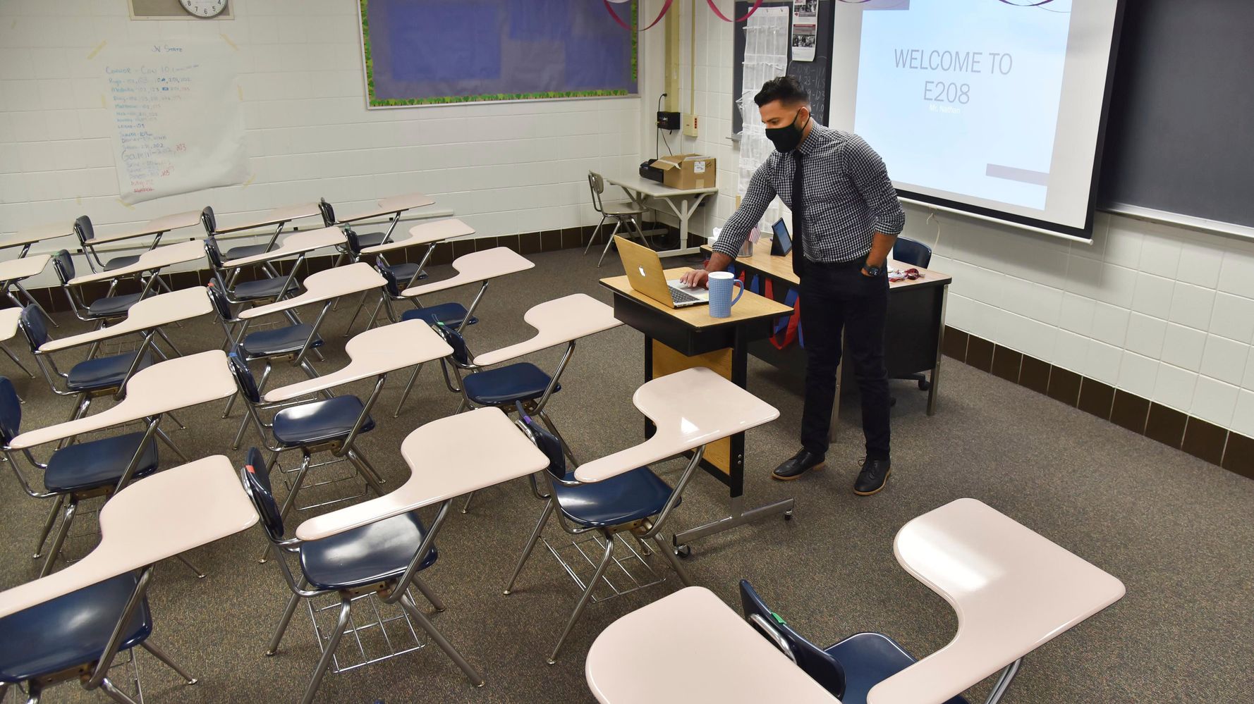Trump Administration Guidance Could Allow Teachers To Stay
In Classroom If Exposed To COVID-19 1