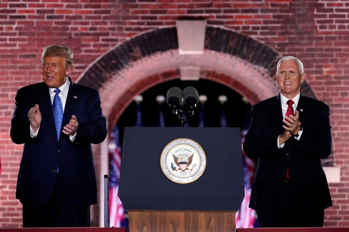 4,000 People Died From COVID-19 While The RNC Pretended The
Pandemic Is Over 1
