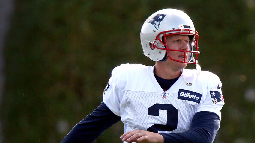 Patriots bring back Nick Folk, sign Michael Barnett 1