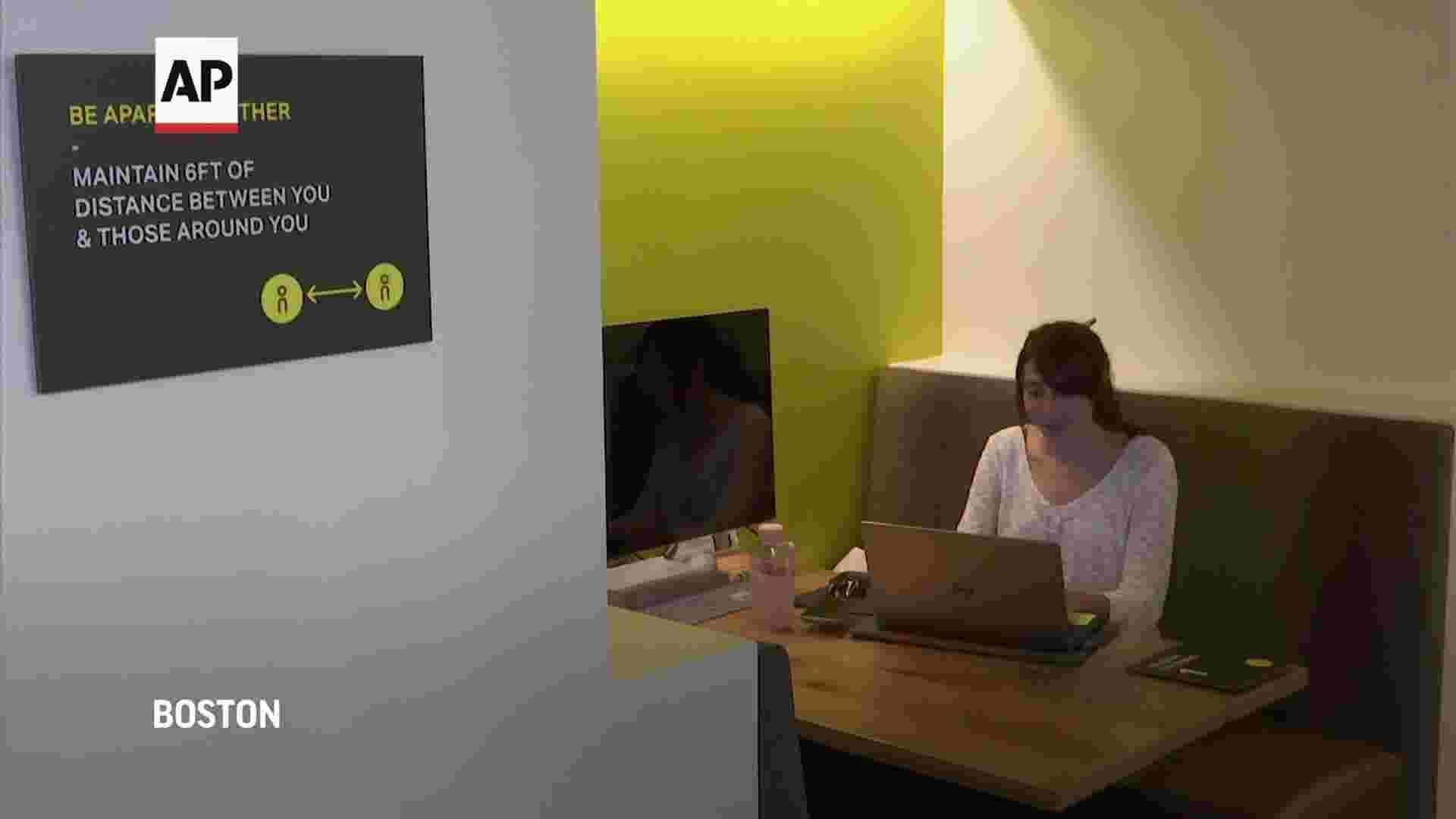 Pandemic changes the office workers once knew 1
