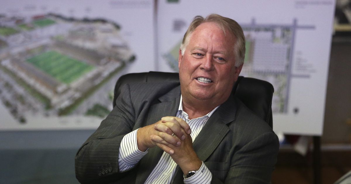 RSL, Utah Royals owner faces backlash for comments on
protest 1