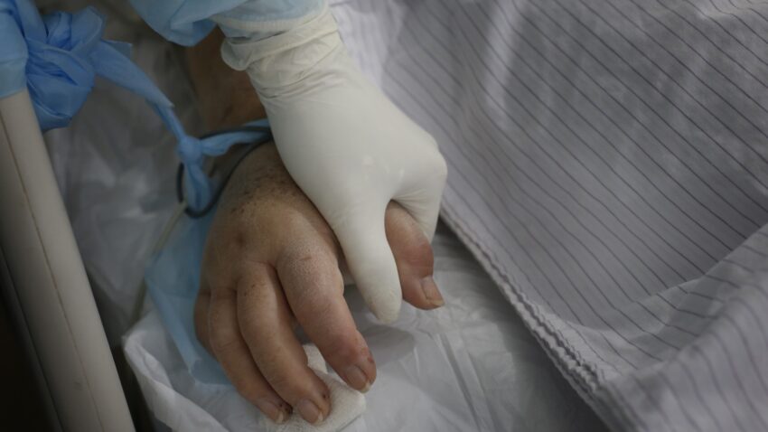 World hits 800,000 confirmed coronavirus deaths 1