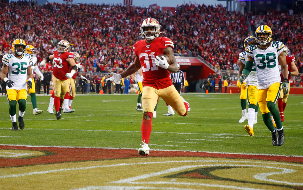 NFL coronavirus committee will decide on postponing games,
consider playoff bubble 1