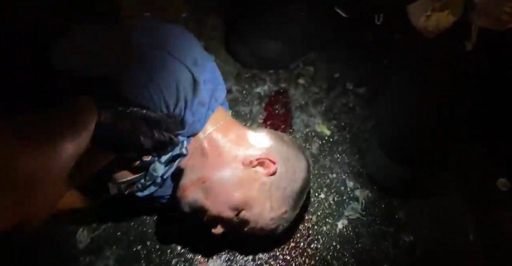 ANTIFA Thugs Brutally Beat Portland Man Unconscious While
Rioting in Streets 1