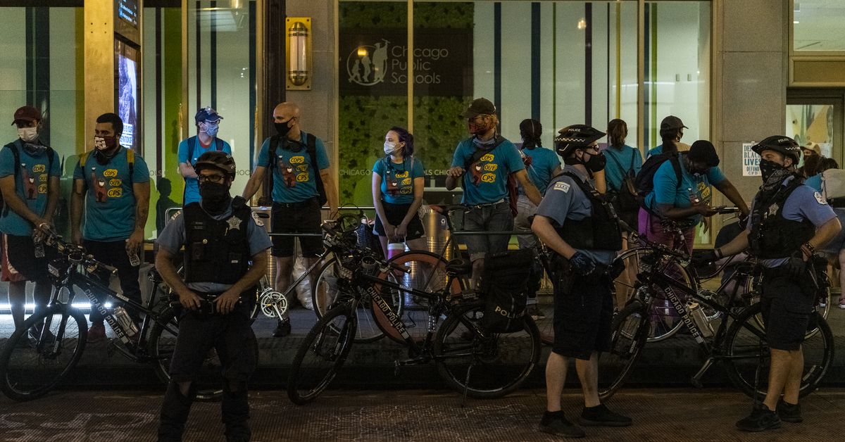 Youth activists among 13 arrested outside downtown CPS
headquarters during school police protest 1