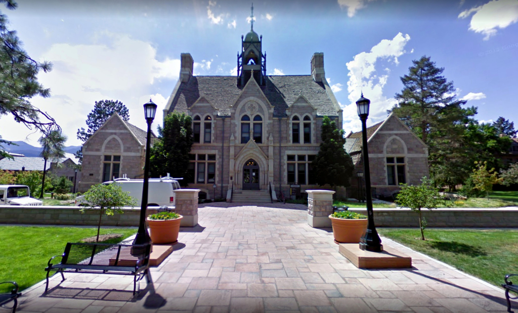 Colorado College shifting to remote learning after more
dorms placed under COVID-19 quarantine 1