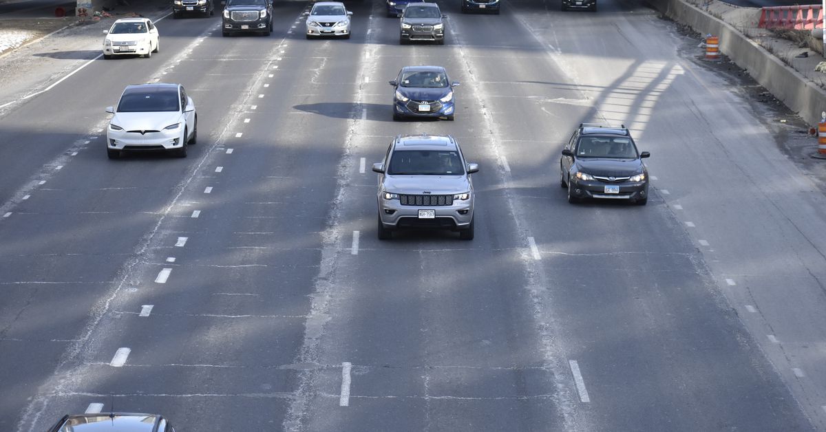 Eisenhower reopens after Near West Side shooting closes
lanes for 4 hours 1