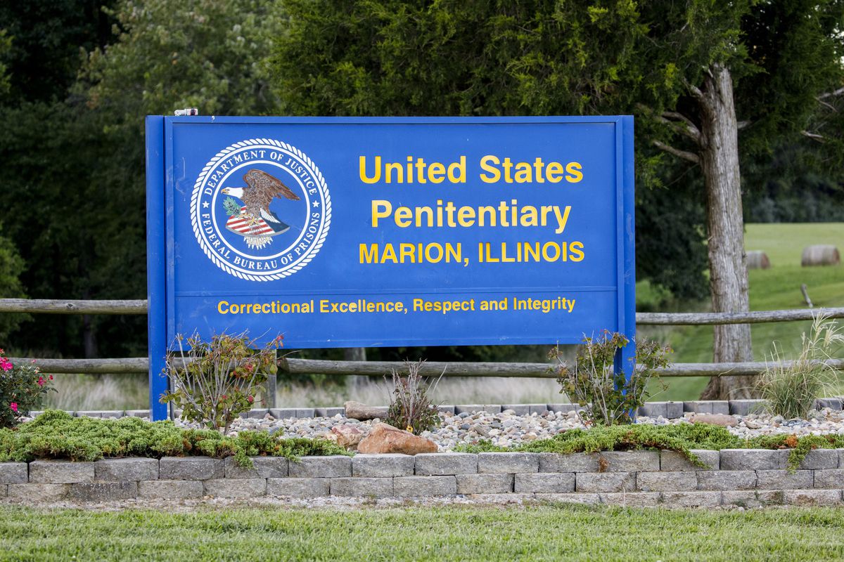 2 dead at Marion federal prison during COVID-19 surge
despite restrictive conditions, say inmates and family
members 1