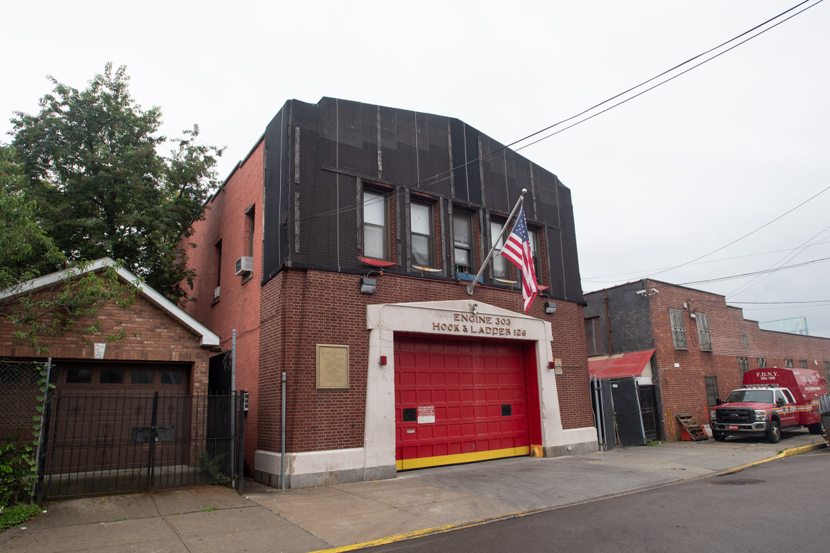 Suspended FDNY firefighter back on payroll after ‘vile’
George Floyd post 1