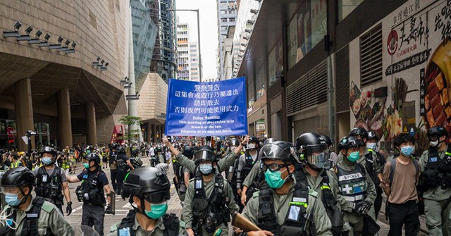 Hong Kong Protesters Detained While Fleeing to
Taiwan 1
