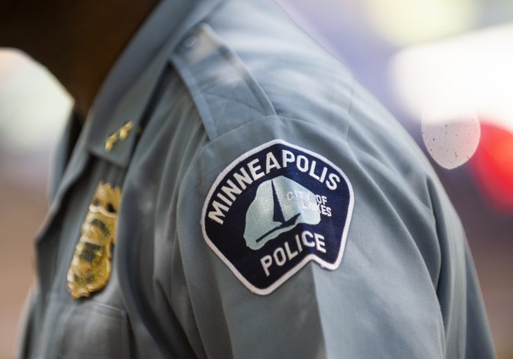 Riots Break Out in Minneapolis After Rumors That Police
Killed Man Who Shot Himself 1