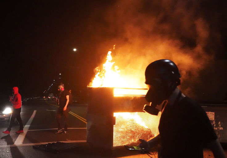 Portland Mayor: Let Rioting ‘Burn Itself Out’ 1
