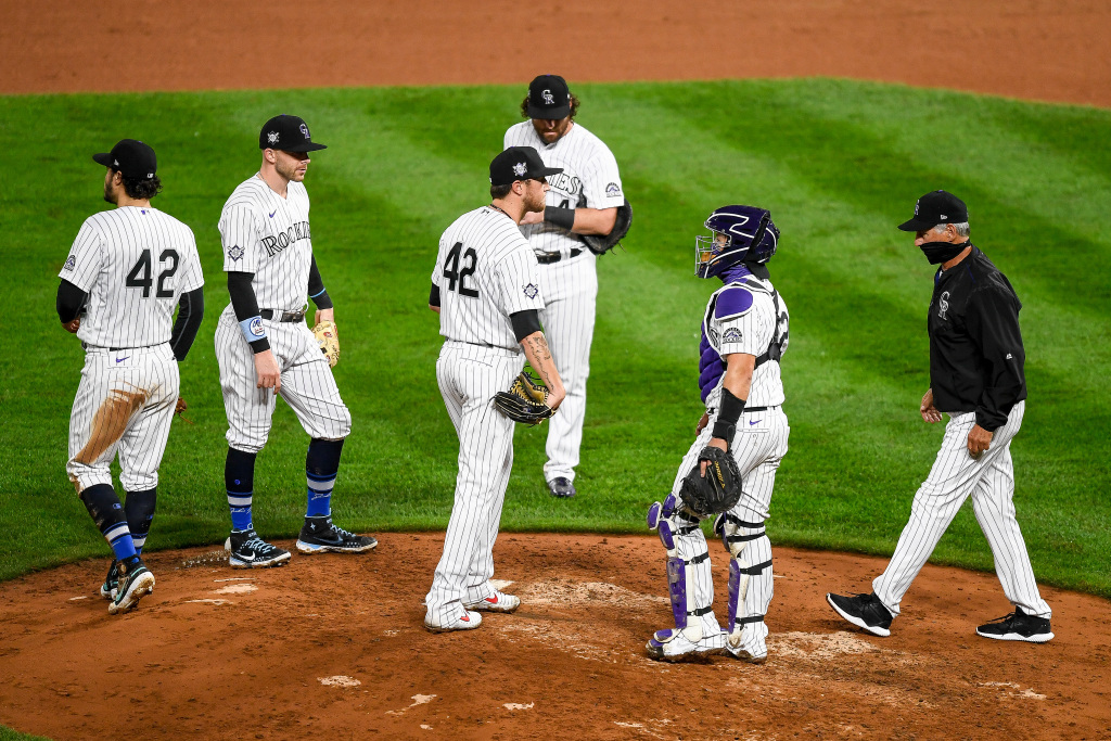 Rockies’ three-game winning streak ends with loss to Padres
in series opener at Coors Field 1