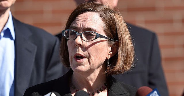 Democrat Oregon Governor Kate Brown Declares State of
Emergency in Portland for 1st Time over Antifa
Counter-Protest 1