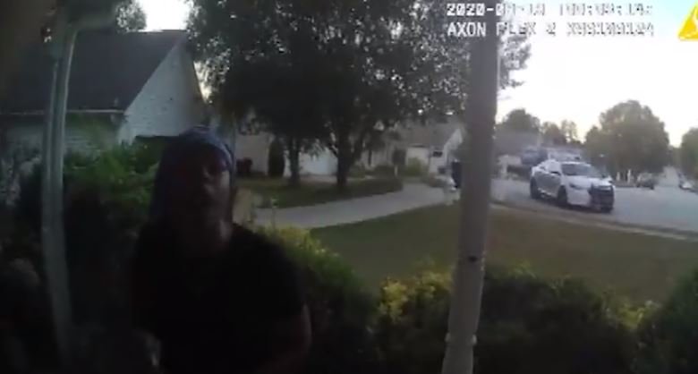 Georgia officer forced to tase woman who was resisting
arrest gets fired – for not being polite to her 1