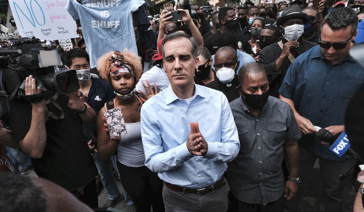 Eric Garcetti, LA mayor, sees progress on COVID-19, blames
feds for Latino woe 1