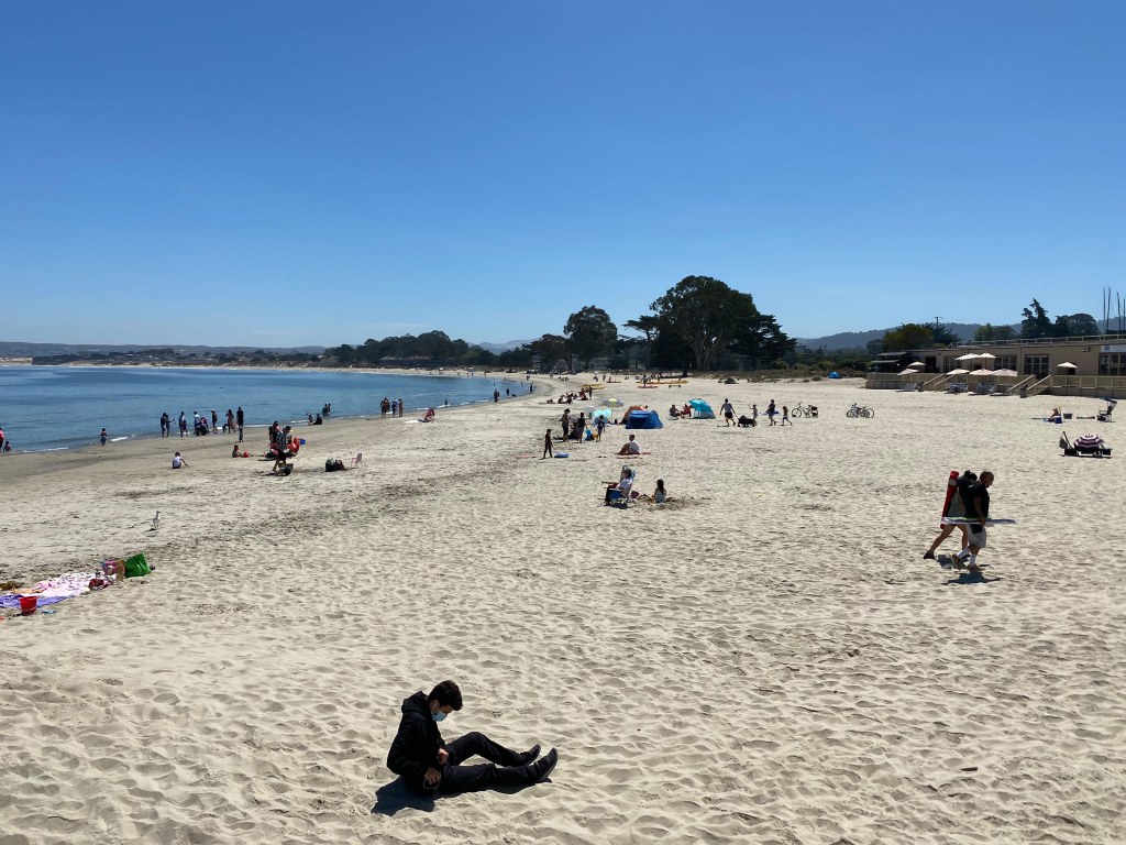 Coronavirus: Monterey Bay beaches to close Labor Day
weekend 1