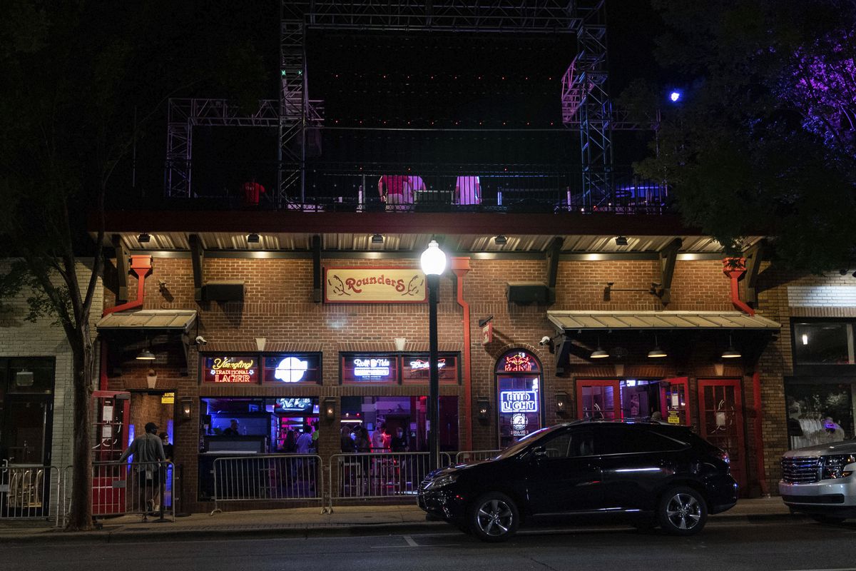 Tuscaloosa shuts down bars after ‘unacceptable’ coronavirus
outbreak at University of Alabama 1 Tuscaloosa shuts down bars after ‘unacceptable’ coronavirus
outbreak at University of Alabama 1