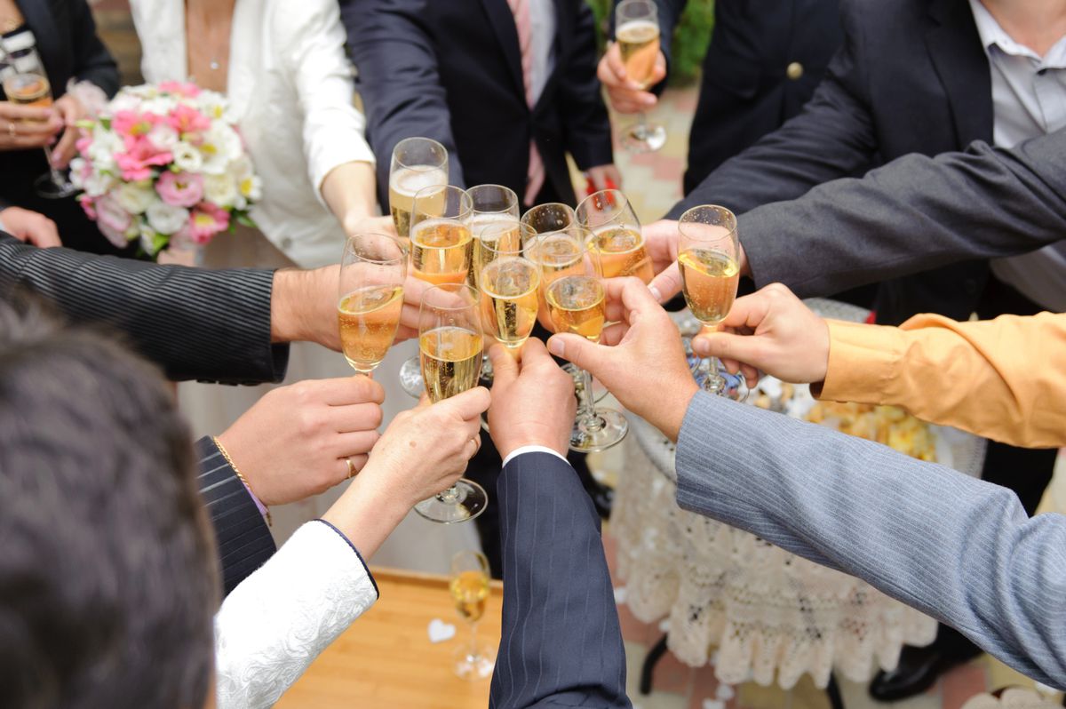 One dead, 52 others test positive for coronavirus after
Maine wedding 1