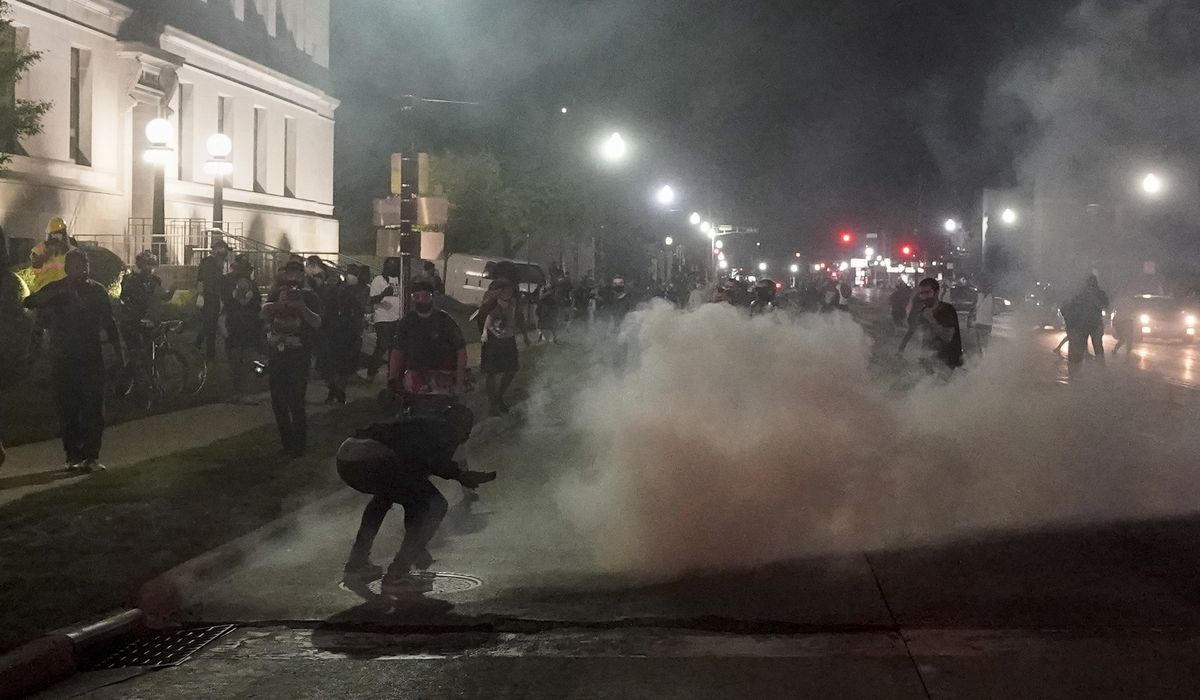 Kenosha, Wisconsin rioters clash with police after Jacob
Blake shooting 1