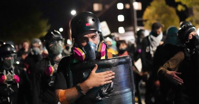 Police: Portland Riots Cause Backlog of 100-Plus Calls, Gun
Shots, Assaults, Threats 1
