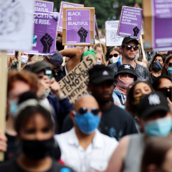 Riots for Neo-Liberalism: ANTIFA & BLM Are the
Global Elites’ Useful Thugs 1
