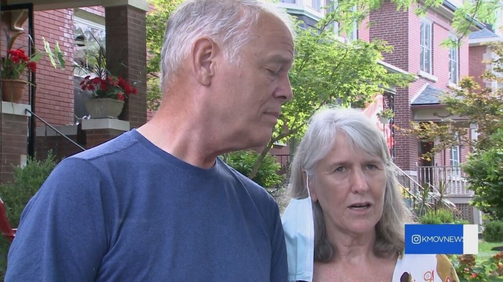 St. Louis couple tells of terrifying encounter with intruder
who killed police officer 1