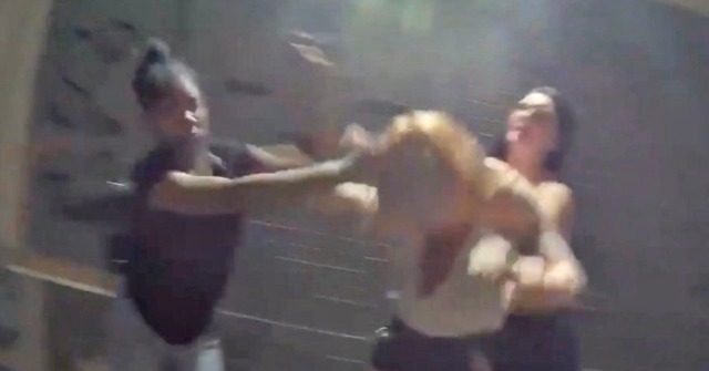 Black Lives Matter Rioters in Portland Target Passersby in
Violent Sunday Night 1