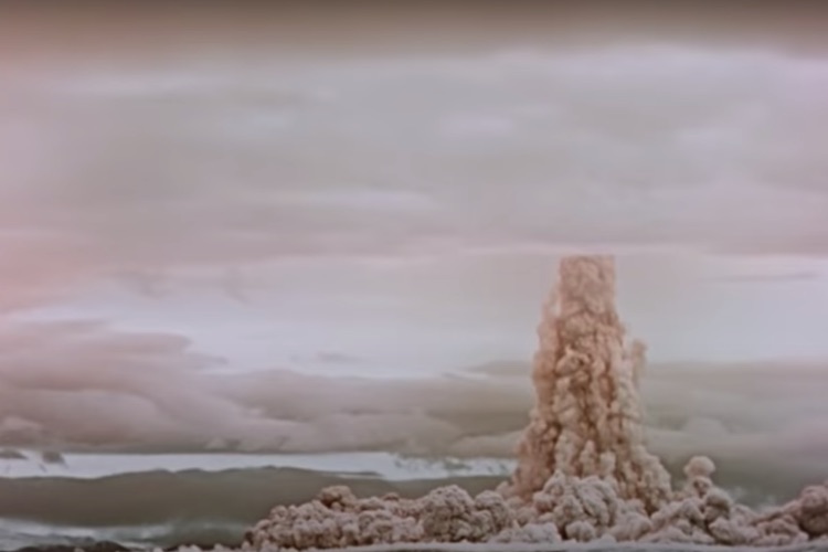 RUSSIA DECLASSIFIES FOOTAGE OF BIGGEST NUKE EVER TESTED:
“MUSHROOM CLOUD 7 TIMES HIGHER THAN EVEREST” 1
