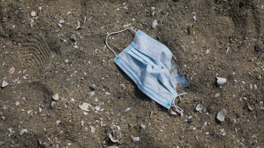 'Irresponsible behavior': 2 COVID-19 cases connected to
beach party on Nantucket, officials say 1