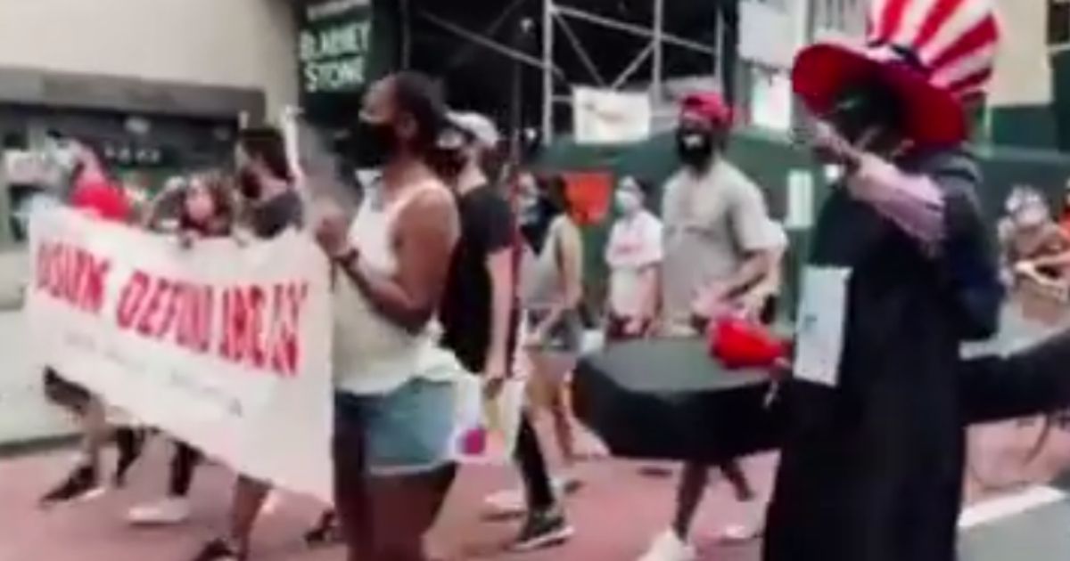Irony: NYC Teachers Gather in Large Group, Don’t Socially
Distance While Protesting Return to Work 1