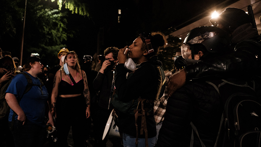 Rioters are burning Portland down, and cowardly politicians
are to blame 1