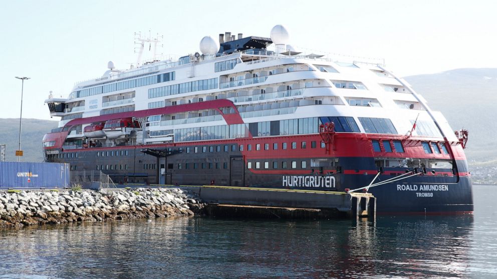 Norway cruise ship passengers with coronavirus reach
43 1