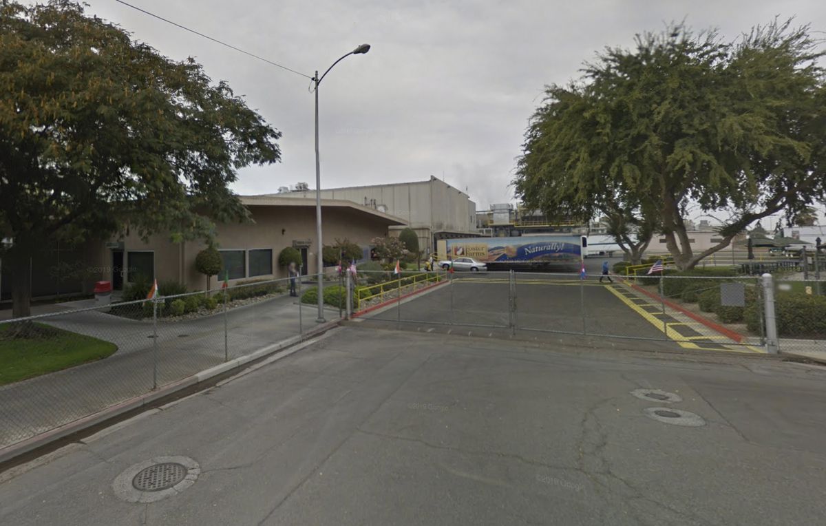 California chicken farm to shut down after eight employees
die of coronavirus 1