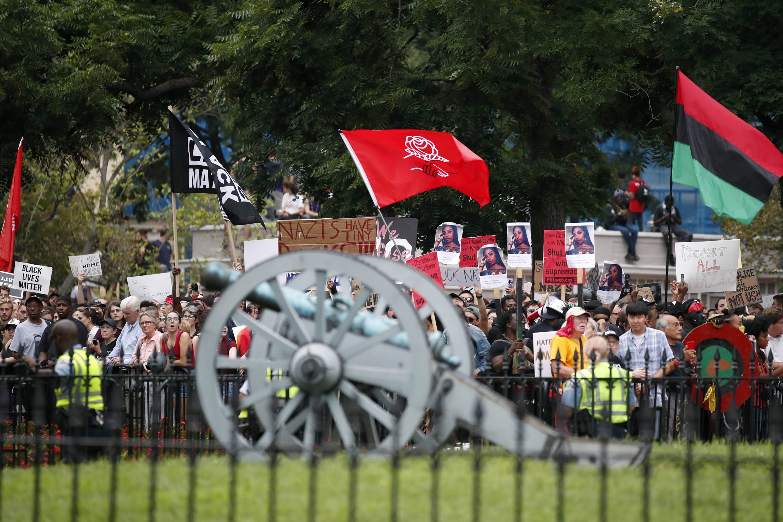 Court pares back federal Anti-Riot Act 1