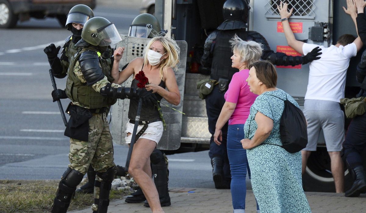 Over 1,000 detained in latest Belarus election
protests 1