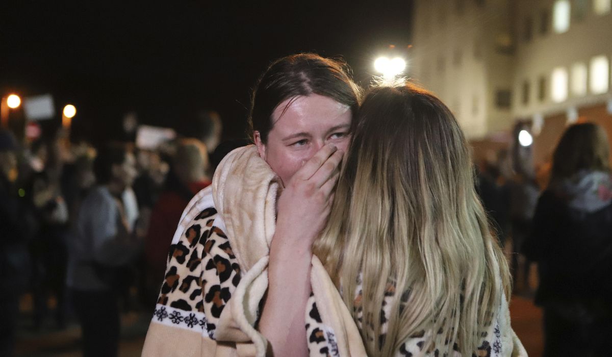Belarus authorities free detainees amid protesters'
pressure 1