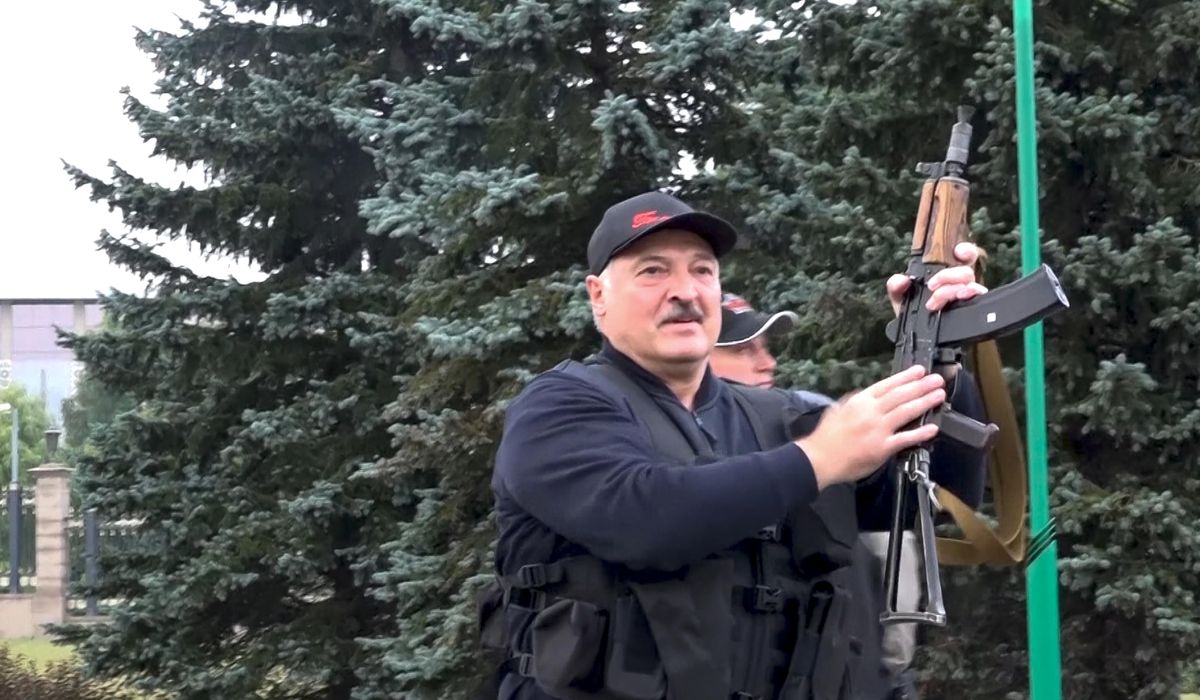 In a shift, Belarus leader seeks to stem protests
gradually 1