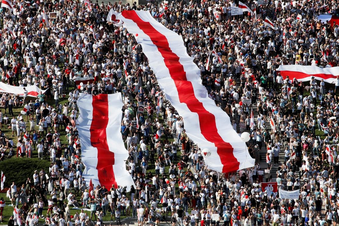 "Until You Kill Me, There'll Be No Other Election!":
Belarus' Lukashenko Defiant As Strikes, Protests Spread 1